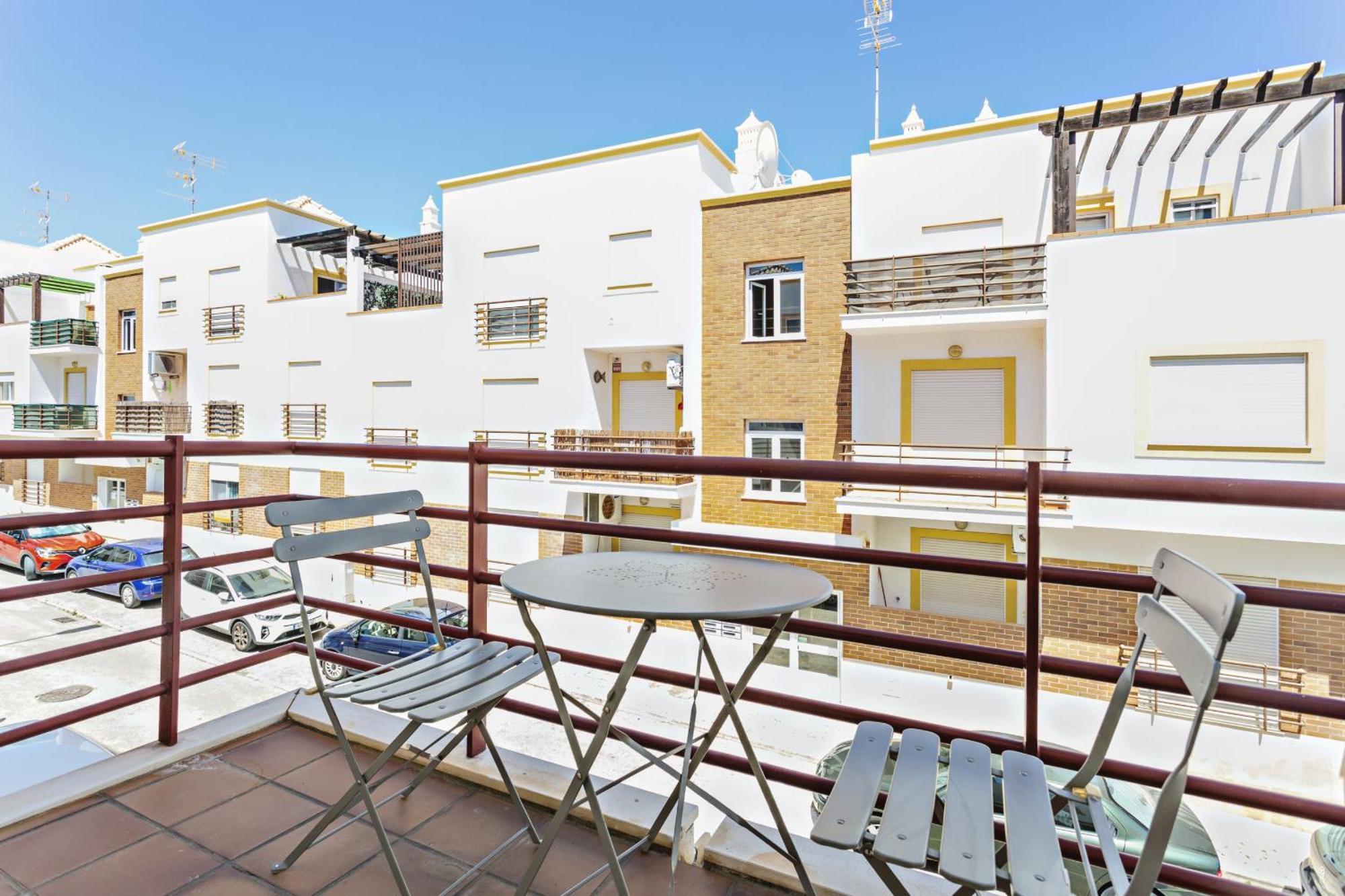 Terrace Apartment *